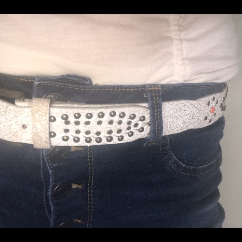 Belt - Picture 2 of 2